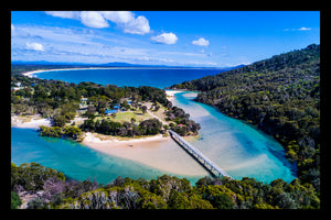 HAT HEAD CREEK & FOOTBRIDGE