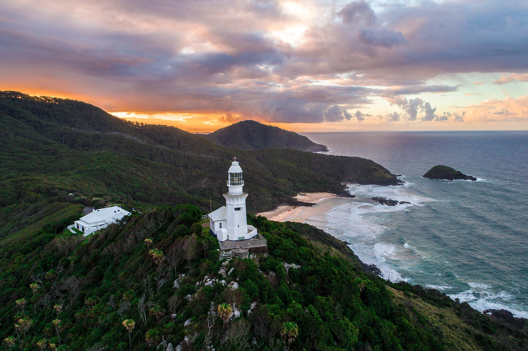 SMOKY CAPE LIGHTHOUSE